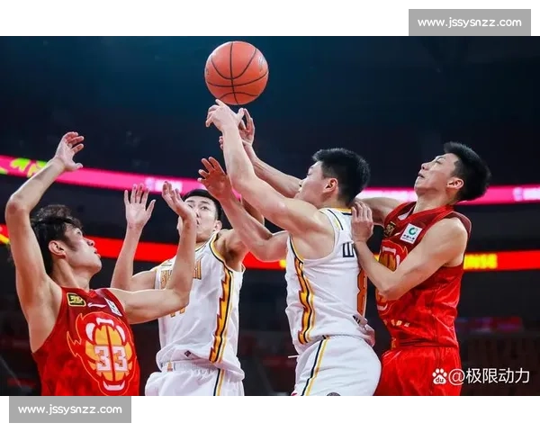 CBA赛场精彩瞬间集锦 球员激情对决与精彩操作回顾